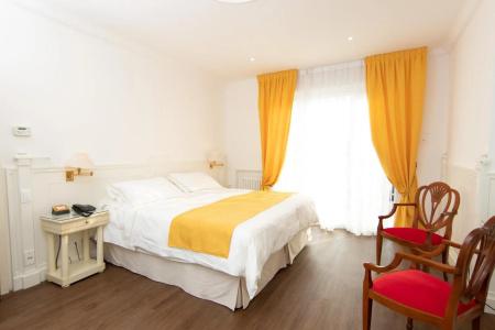 Universal Terme - 23