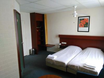 Eurohotel - 1