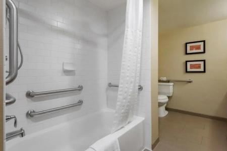 Comfort Inn The Pointe - 45