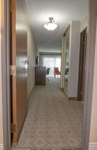 Best Western Plus Inn - 31