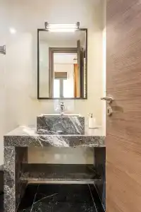 Nicholas Point and Rooms - 101
