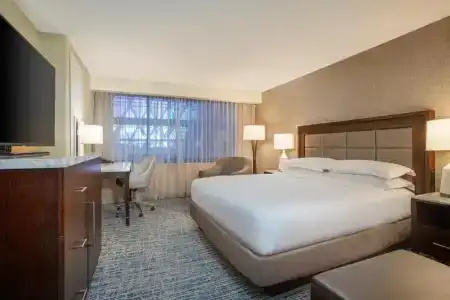 Hilton Downtown - 55