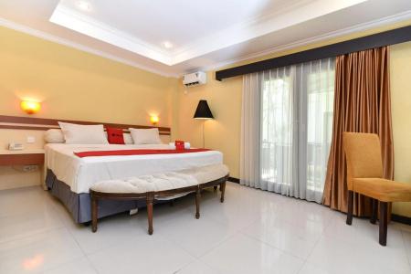 RedDoorz Plus near Mall Bali Galeria 2 - 0