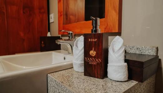 Yanyan Resort Ubud - 8