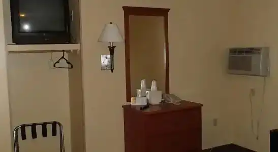 Royal Inn Of - 17