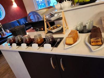Check Inn Merseburg - 9