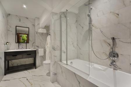 Brown Beach House & Spa - 9