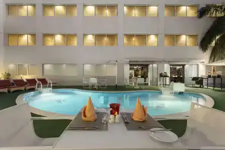 Ramada Qurum Beach - 11