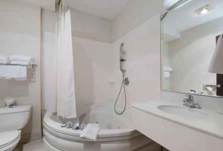 Quality Inn Grand Suites Bellingham - 29