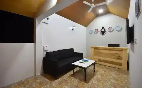 Beach Villa Ukulhas - 0