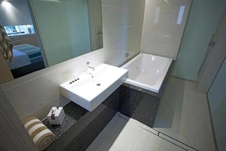 Seahaven Noosa Beachfront - 5