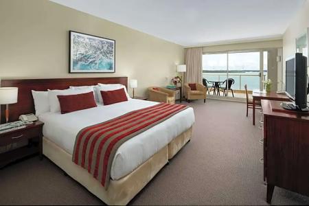 Rydges - 111