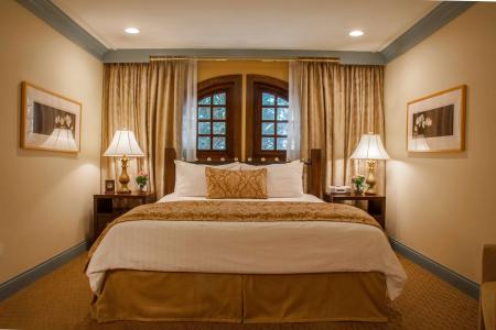 Best Western Plus Sunset Plaza - 35