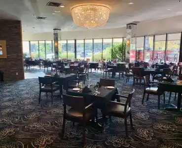 Universel Montréal - 21