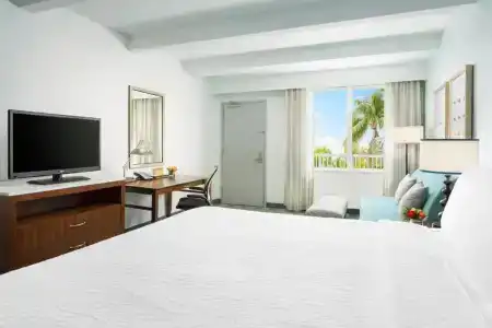 Hilton Garden Inn / The Keys Collection - 50
