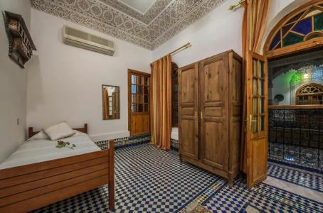 Riad Sara - 46