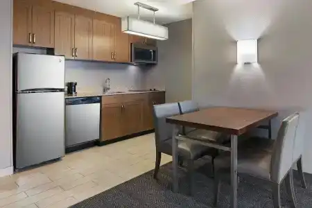Courtyard by Marriott Sacramento Midtown - 51