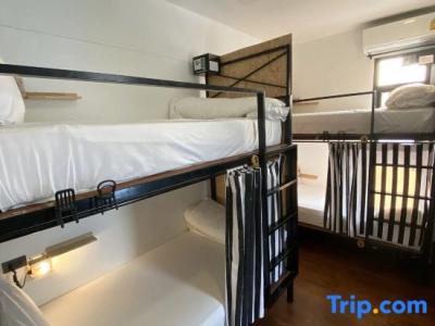 Sherloft Home & Hostel - 21