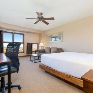 The Peaks and Spa - 37
