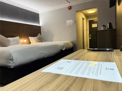 Best Western Plough & Harrow - 35
