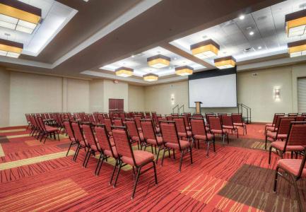 Courtyard by Marriott - 21