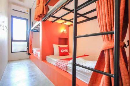 Oyo 426 All Day Hostel @ Sukhumvit - 28