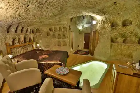 Harman Cave - 2