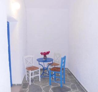 Livanios Studios - 81