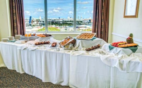 Holiday Inn Port Of Miami-Downtown, An Ihg - 12