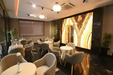 Emerald Boutique - 14