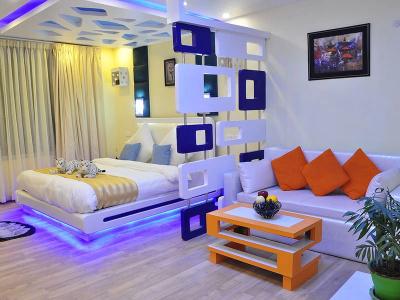 Royal Penguin Boutique & Spa - 41