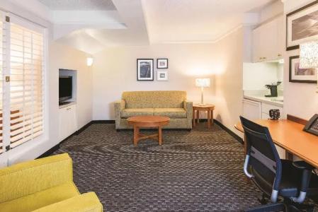 La Quinta by Wyndham University Area Chapel Hill - 47