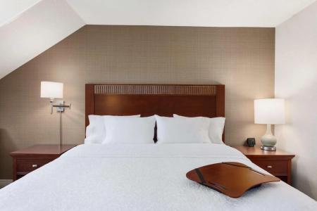 Hampton Inn - Colchester - 32