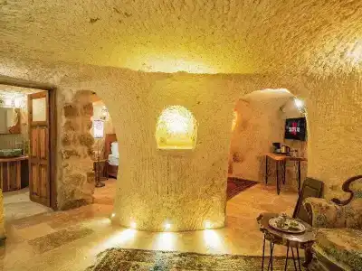 Atilla's Cave - 355