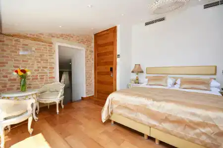 Jupiter Luxury - 2