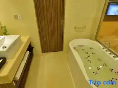 Best Western Chinatown - 125