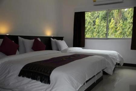 Sri Chumphon - 1