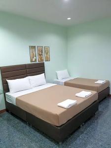 Friend's House Resort - 23