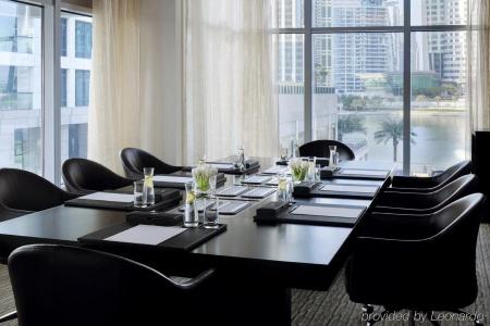 Mövenpick Jumeirah Lakes Towers Dubai - 12