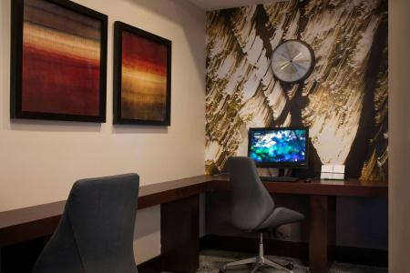 Courtyard by Marriott Sarasota/Riverfront - 12