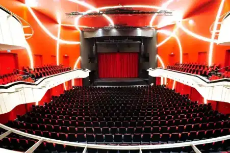 Deutsches Theater Stadtzentrum - 7