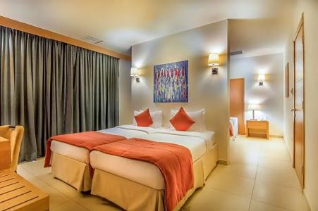 Ramada Resort Dead Sea - 34