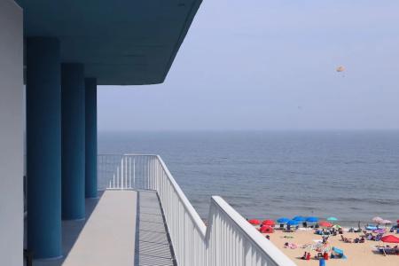 DoubleTree by Hilton Ocean City Oceanfront - 228