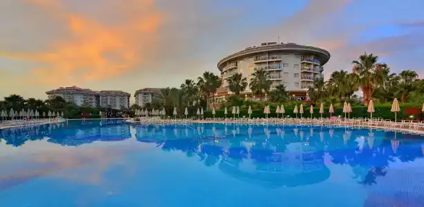 Seaden Sea World Resort & Spa - 9