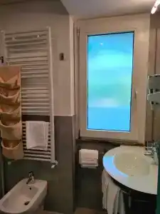 Eros Residence - 4