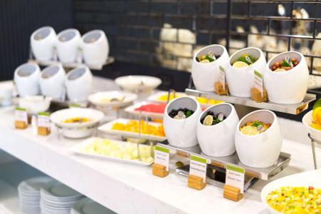 DoubleTree By Hilton Izmir Airport - 10