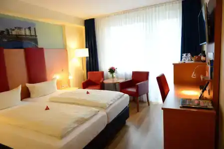 National Düsseldorf (Superior) - 3
