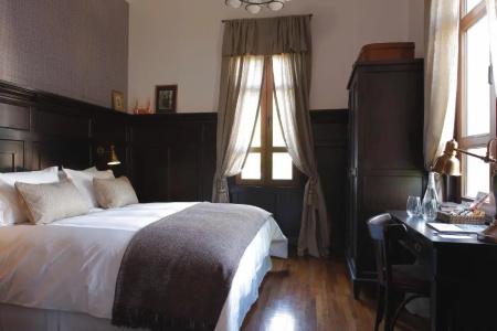 Boutique Castillo Rojo - 78