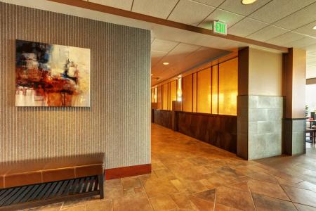 Holiday Inn-Downtown-Mercy Campus, An Ihg - 17