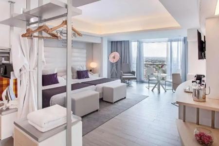 Tryp Habana Libre - 50